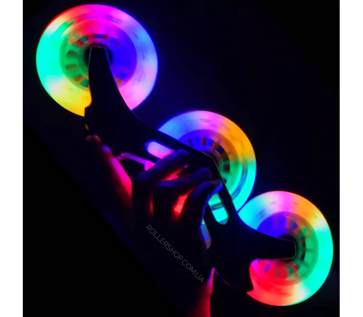 Светящиеся колеса для роликов Flying Eagle Lazerwheelz 110 mm разноцветные popup
